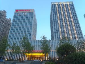 Wanda Realm Guangyuan Modern Green Architecture 2