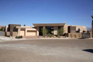 Seclude Rancho Mirage Modern Green Architecture 3